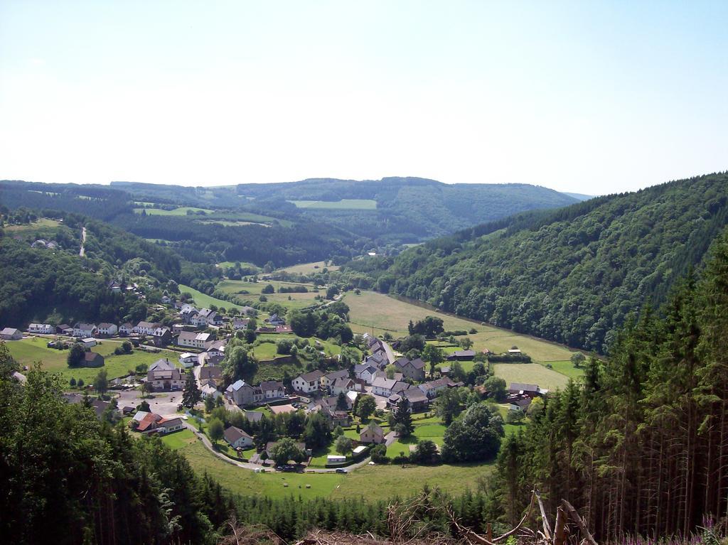 Hotel Dreilaenderblick Ouren Bagian luar foto