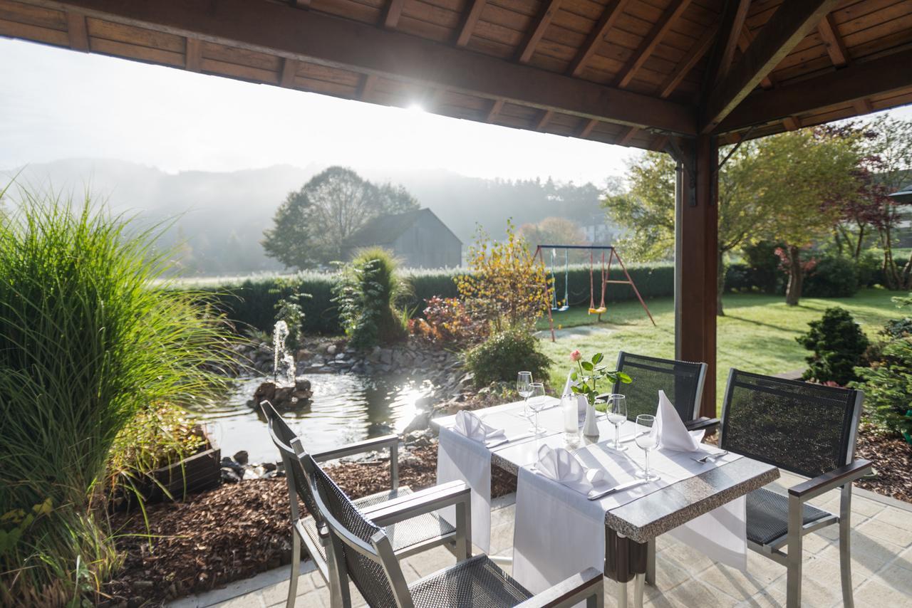 Hotel Dreilaenderblick Ouren Bagian luar foto